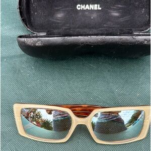 Chanel sun glasses